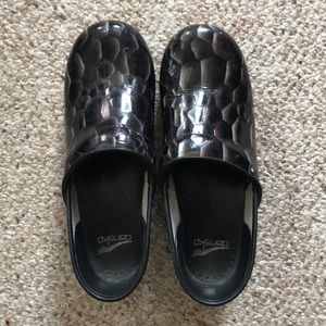 Danskos size 39